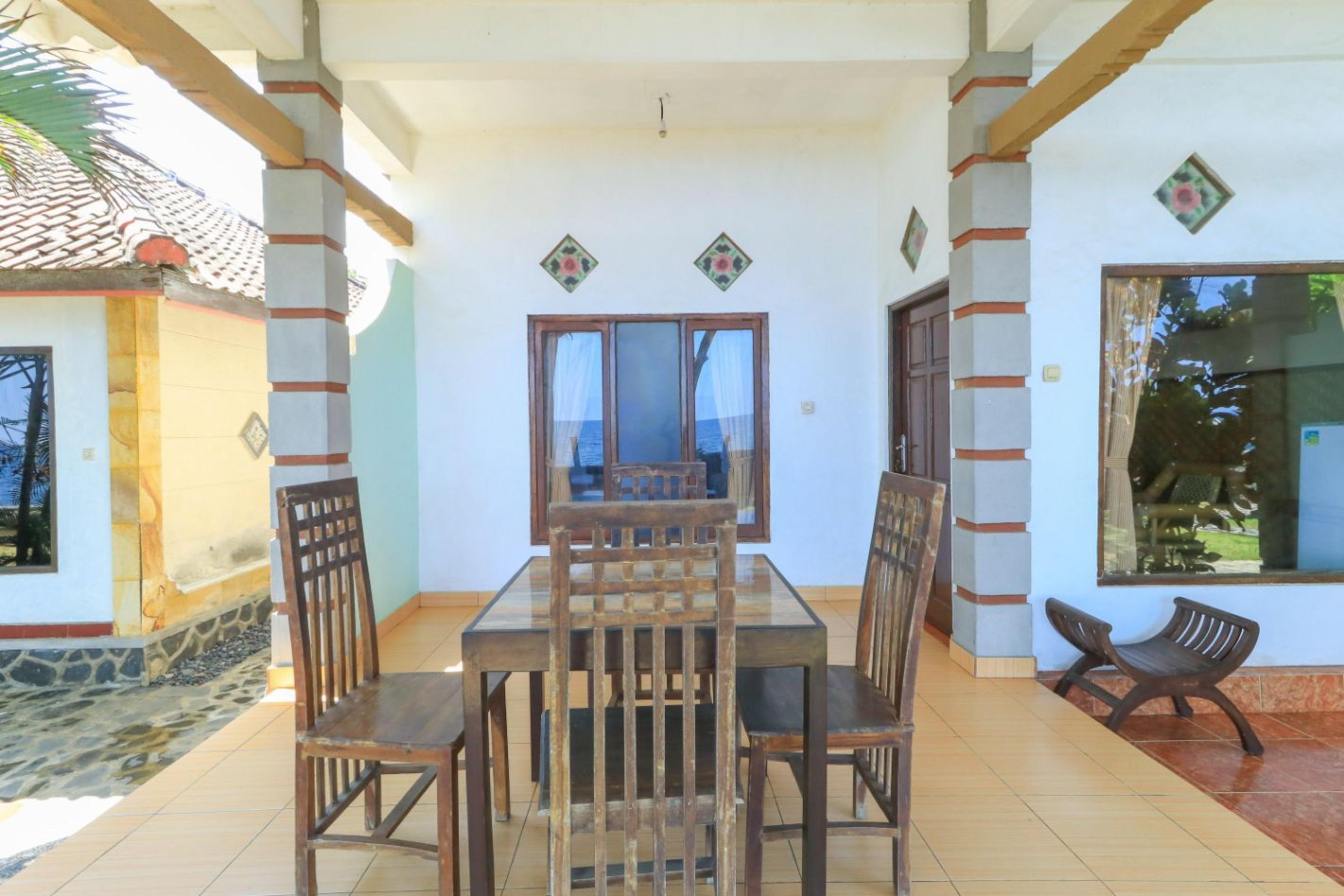 Kubutambahan  Hotel Tara Bar & Resto Air Sanih מראה חיצוני תמונה