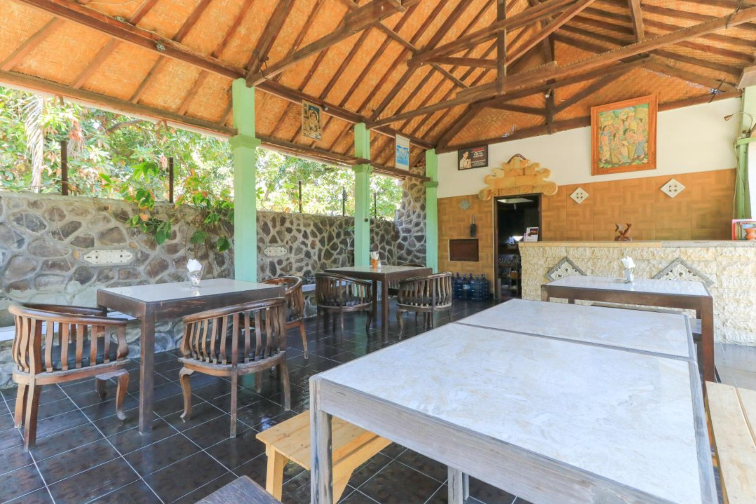 Kubutambahan  Hotel Tara Bar & Resto Air Sanih מראה חיצוני תמונה