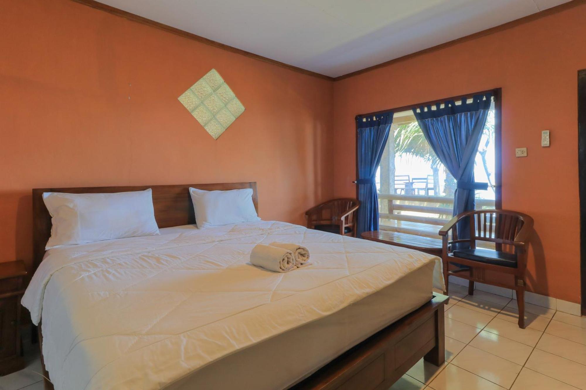 Kubutambahan  Hotel Tara Bar & Resto Air Sanih חדר תמונה